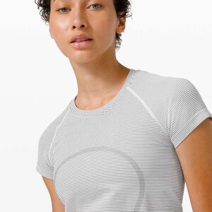 lululemon athletica Women's Swiftly Tech Short Sleeve Top - White Stripe
